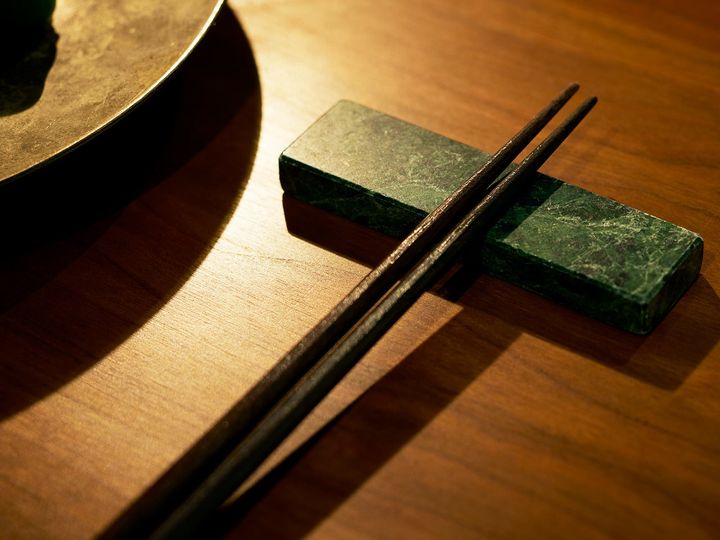 馬喰横山『Sta.日本橋』の箸置