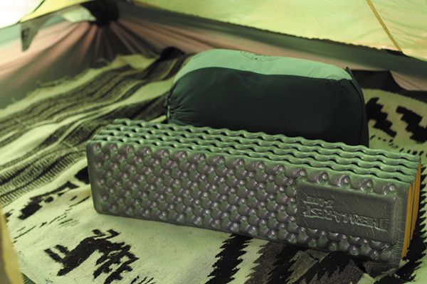 ベテラン女子キャンパーはどんなギアを使ってる？小物から車まで徹底解説！