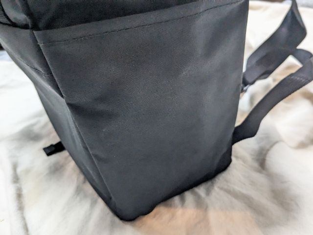 ペットボトル入れ・左