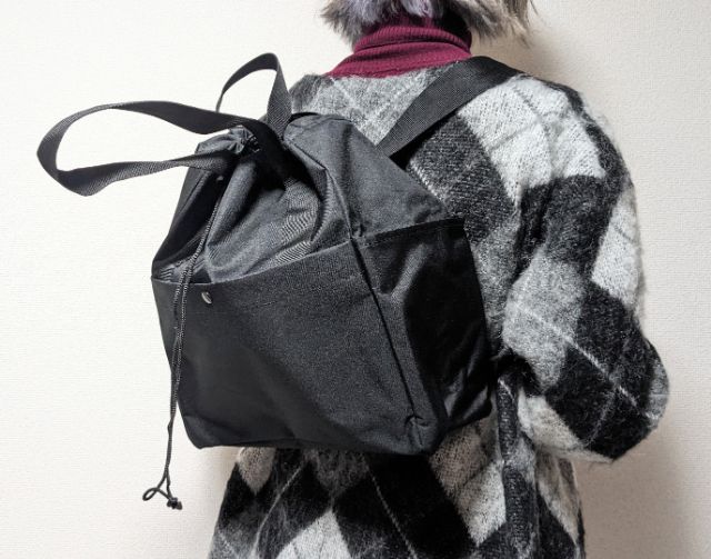 リュック背負った姿