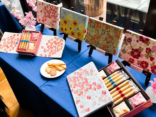 四季のクッキー缶が日比谷花壇コラボ！