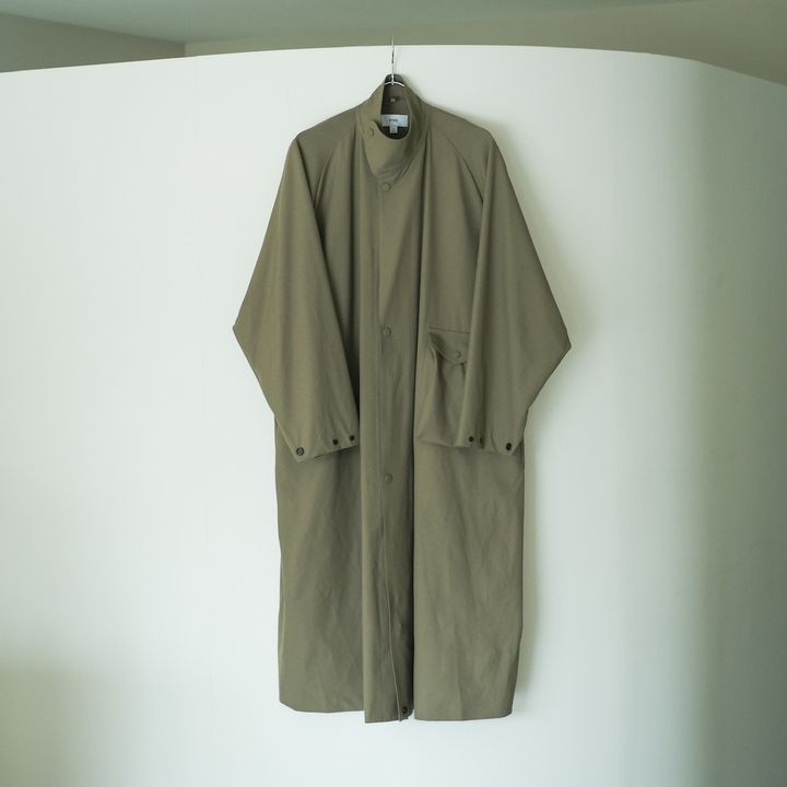 HYKEのスプリングコート