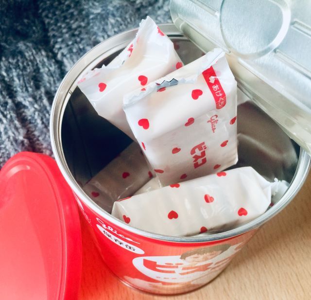 グリコ「ビスコ保存缶」中身は5枚×6パック