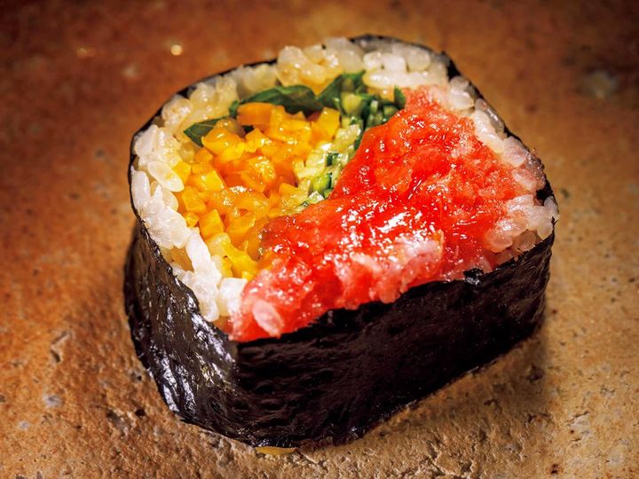 東銀座『鮨 いつつ』の「とろたく」