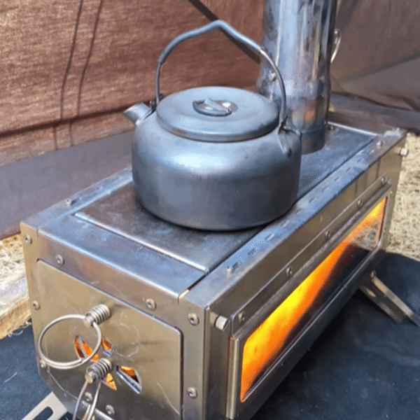 誰でも簡単に組み立て可能！薪ストーブが焚き火台にも!?コスパ最強ギアが優秀すぎた