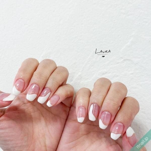 LAURA POMPONNEEが投稿したネイルデザイン [photoid:I0128926] via Itnail Design (729676)