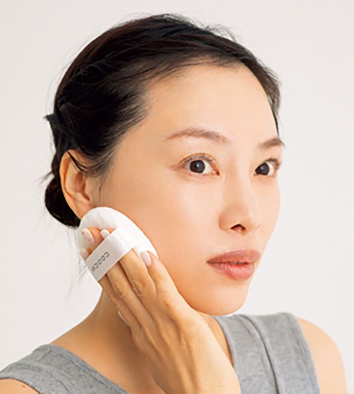 肌のくすみを解決するフェイスパウダー メイク SUQQU ザ ルース パウダー