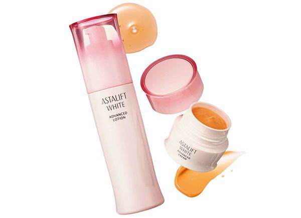 【左】ホワイト アドバンスドローション 【右】ホワイト アドバンスドクリーム