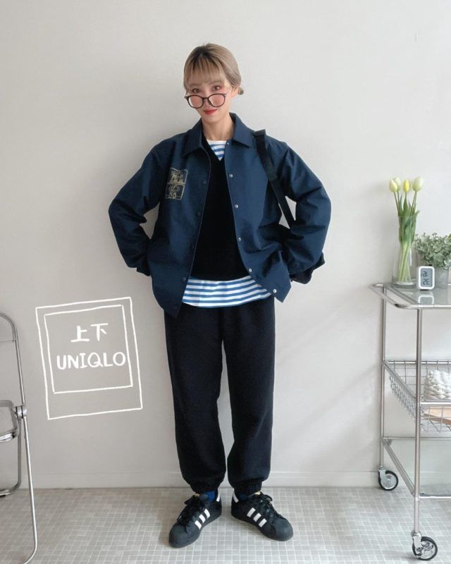 ボーダーコーデの女性2