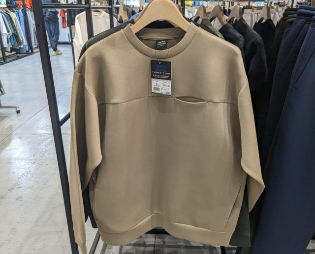 ワークマン「ダブルフェイスプルオーバー正面」