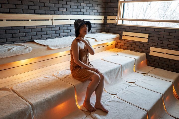 女子風呂にあるオートロウリュウサウナ