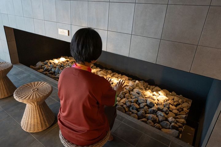 「火窯の間」の火窯（プルガマ）