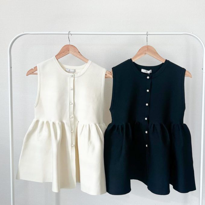 しまむらの「ペプラムニットベスト」