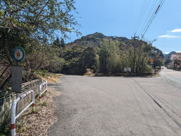 清浦ダム駐車場入口