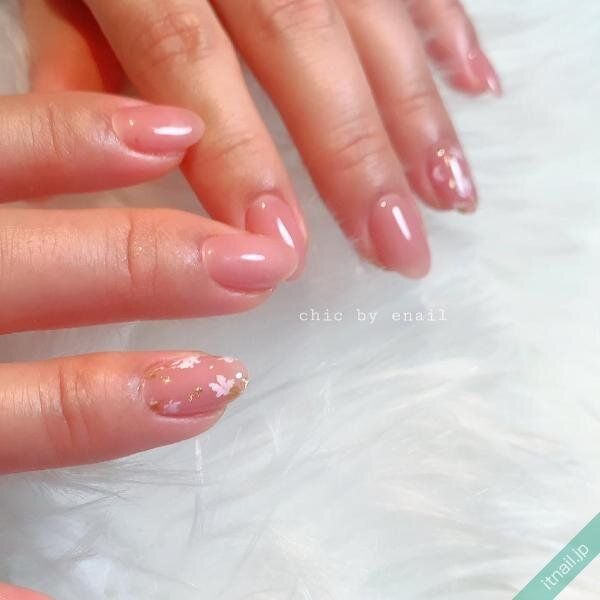 chic by enailが投稿したネイルデザイン [photoid:I0097772] via Itnail Design (729839)