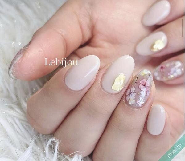 Le bijouが投稿したネイルデザイン [photoid:I0126418] via Itnail Design (729838)