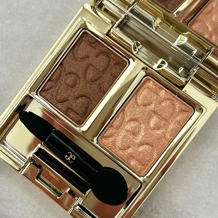 エレガンス アルモニーアイズ