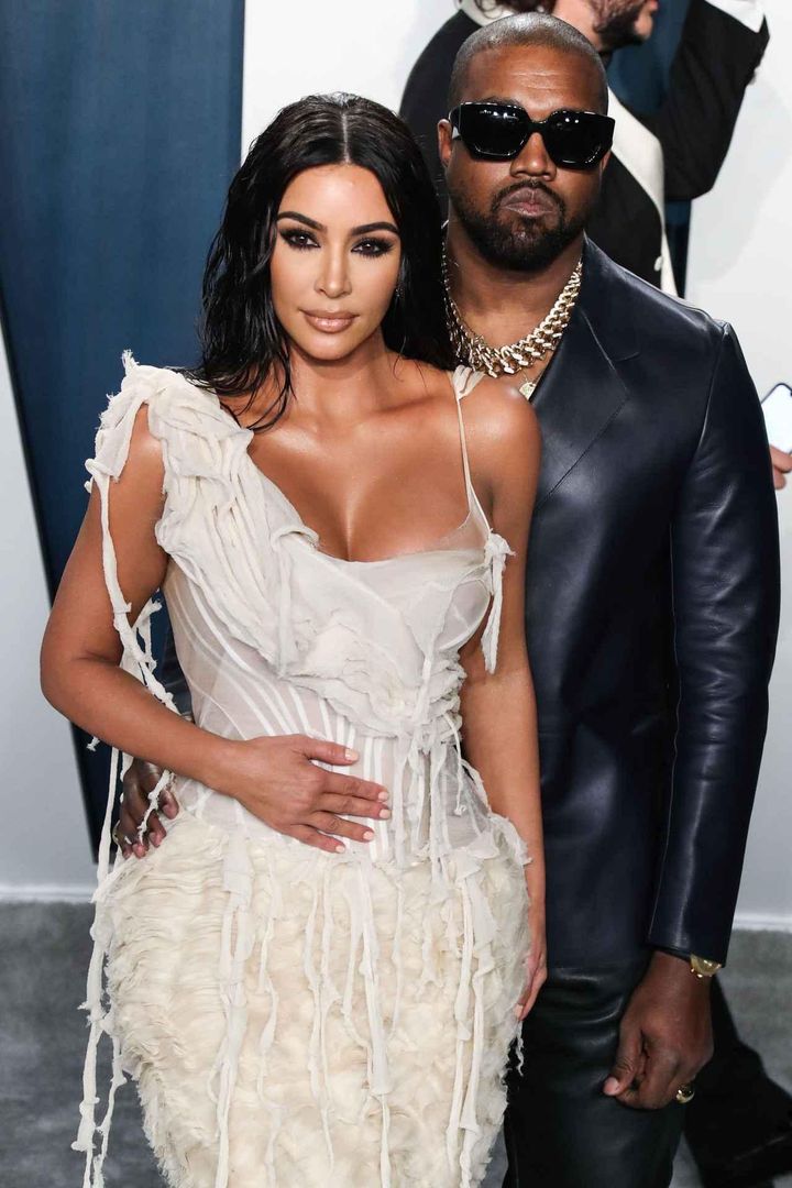 画像1: キム・カーダシアンが元夫カニエ・ウェストの現妻とハグ