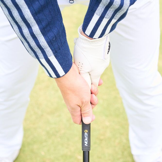 ドライバーの「特性」を活かして、しっかり飛ばす！ “ドライバー専用”の構え方