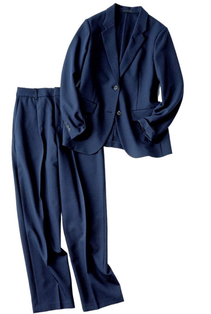 ユニクロの感動シリーズ ジャケットとパンツ