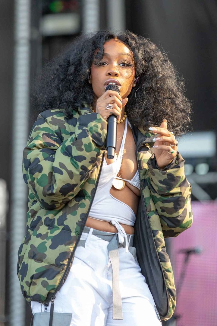 画像: シザがフジロック・フェスティバルの初日に登場