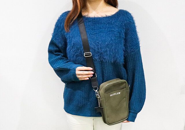 『BAYFLOW ペットボトルがタテに入る！ LOGO SHOULDER BAG BOOK KHAKI』