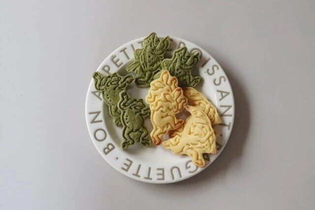 クッキー抜き型 2P 鳥獣人物戯画の焼き上がり例