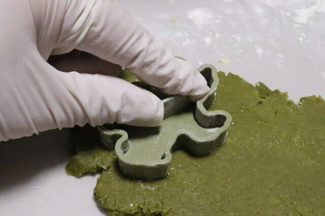 クッキー抜き型 2P 鳥獣人物戯画の使用例