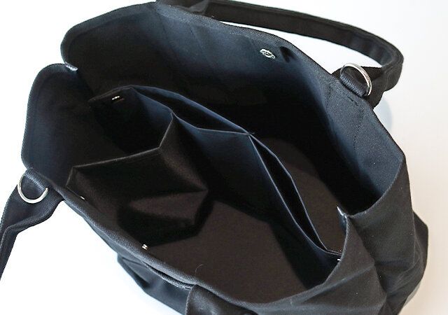 HE EDITORS 気がきく仕切りのトートバッグBOOK BLACK 仕切りポケット