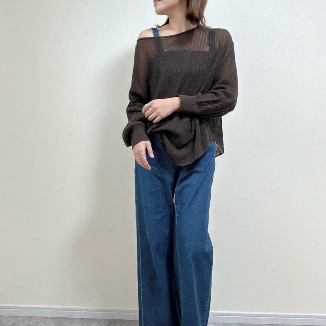 ブルーベアトップサロペットパンツコーデ1