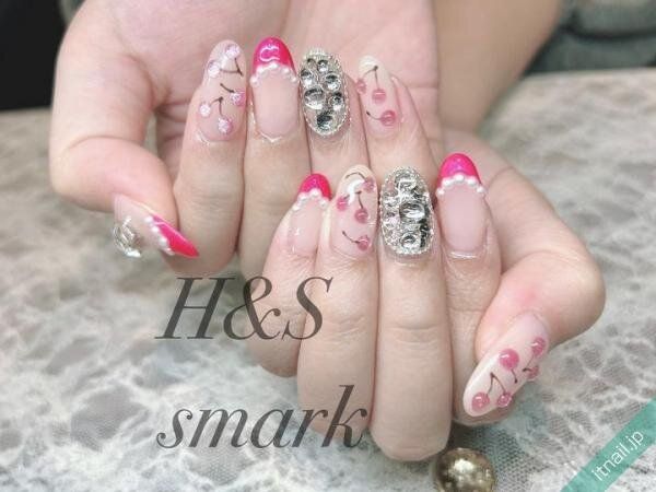H&Sが投稿したネイルデザイン [photoid:I0128981] via Itnail Design (729901)