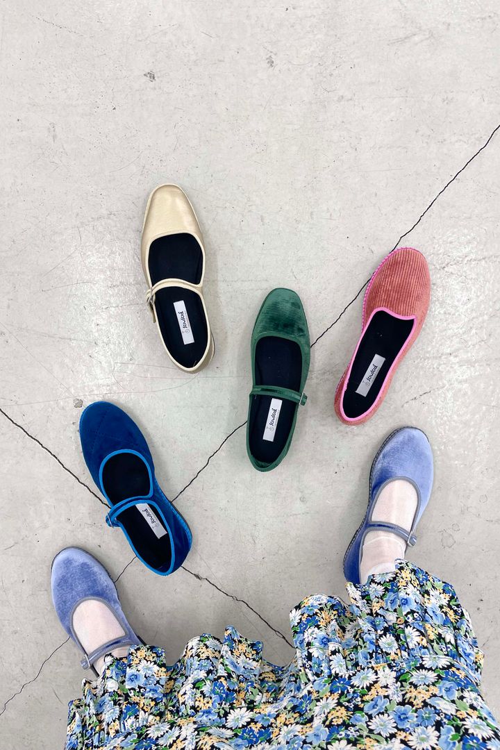 2024春夏婦人靴◇ 新しいシーズンを足元から、きれいな色のフラットシューズ【ささやかですてきなもの 大谷有紀 vol.184】