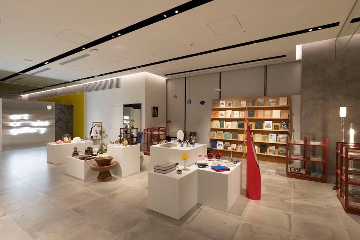 洋服から食べ物まで！ベイクルーズの新業態〈SELECT by BAYCREW’S〉が虎ノ門ヒルズにオープン