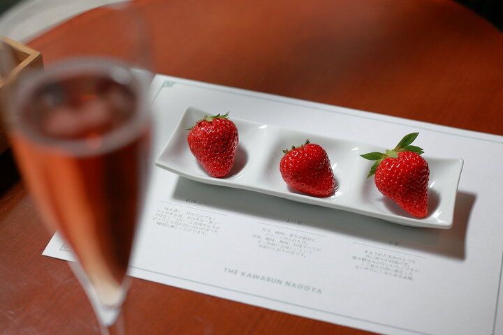 大正ロマン風の豪華建築の中で優雅に♪「THE KAWABUN NAGOYA」の期間限定いちご尽くしのアフタヌーンティー
