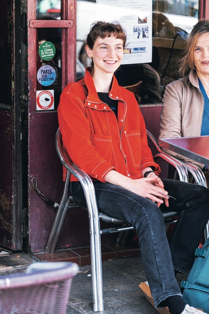 3月下旬の少し肌寒い日にぴったり！ オシャレで機能的なアウターが主役のコーデ