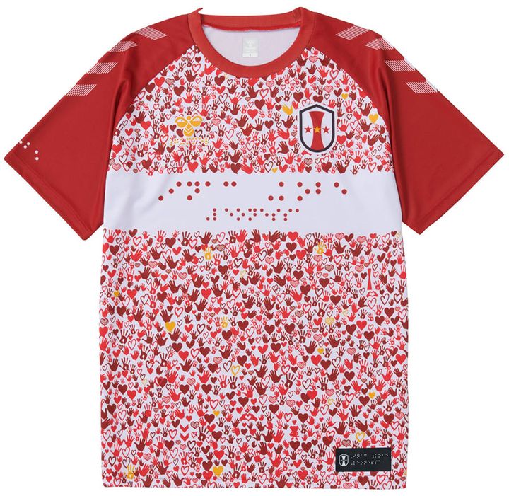 INAC神戸レオネッサ、視覚障がい者支援で“点字シャツ”を発表 「選手着用アイテム」はオークションへ