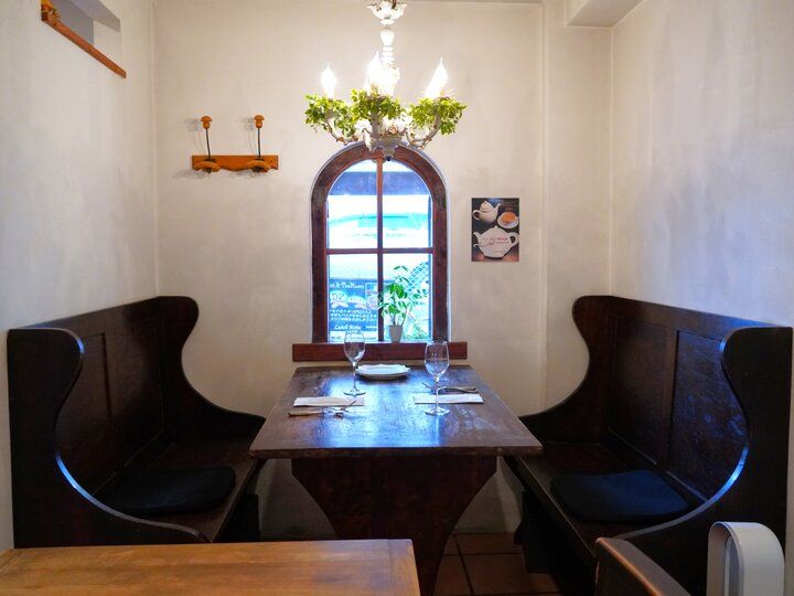 横浜元町の隠れ家レストランでモチモチのナポリピザと本格イタリア料理の絶品ランチタイム♪『キャンディ』