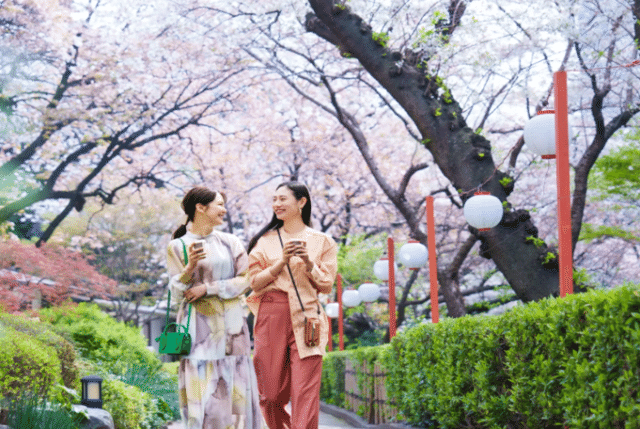 都会の日本庭園画像