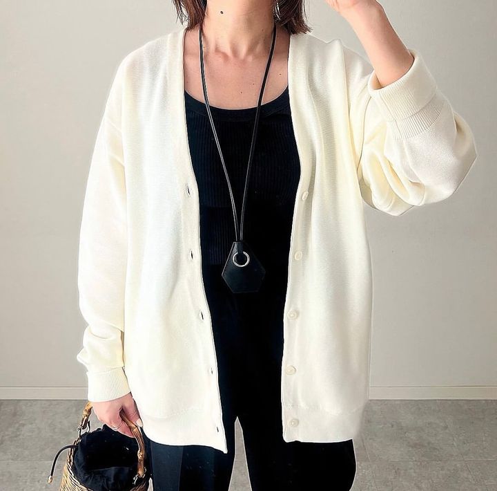 ジーユー_ウォッシャブルカーディガン_1