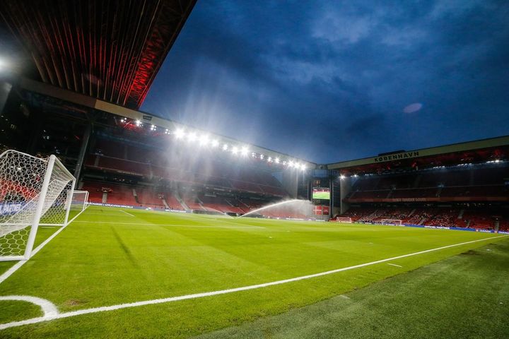 サッカーファンが「ヨーロッパの旅で訪れるべき13のスタジアム」