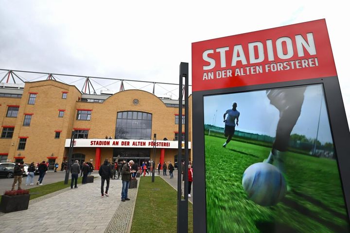 サッカーファンが「ヨーロッパの旅で訪れるべき13のスタジアム」