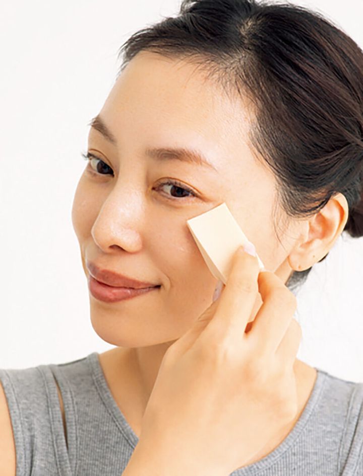 肌のシワを解決するフェイスパウダー メイク ファンデーション