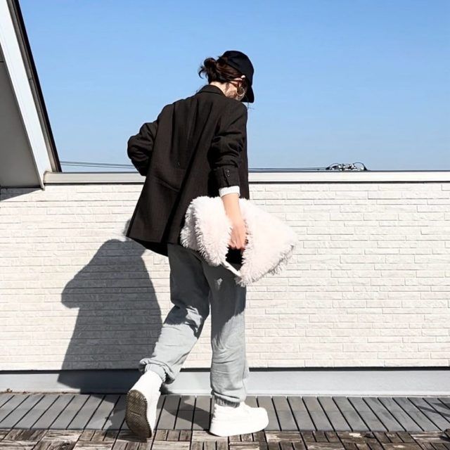 ニューエラ「キャップコーデの女性5」