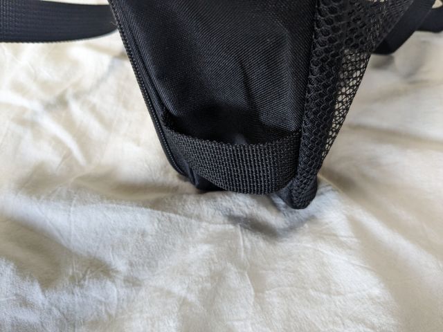 ショルダーバッグのマチ部分