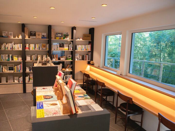 桜のトンネルが続く春の鎌倉山さんぽで立ち寄りたい♪とっておきのカフェとショップ6選