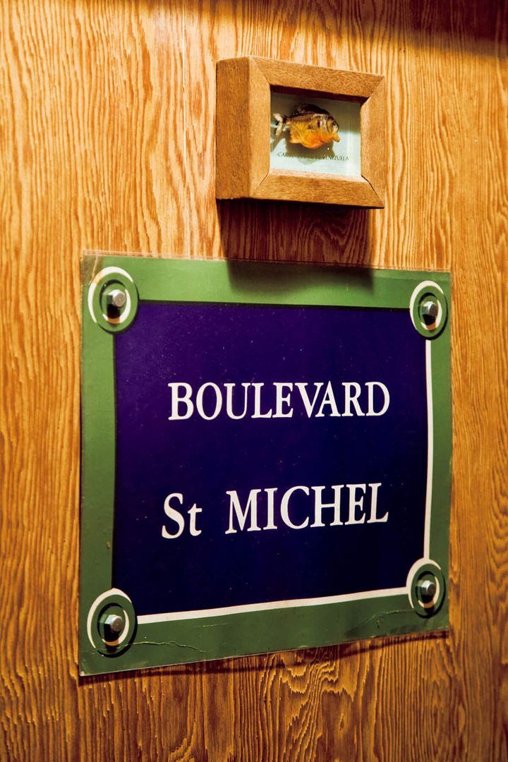 神奈川〈茅ヶ崎市開高健記念館〉内観