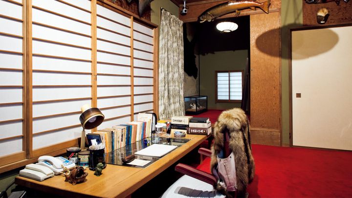 神奈川〈茅ヶ崎市開高健記念館〉内観