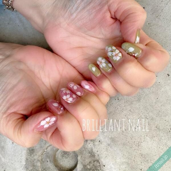 Brilliant Nailが投稿したネイルデザイン [photoid:I0111052] via Itnail Design (730150)