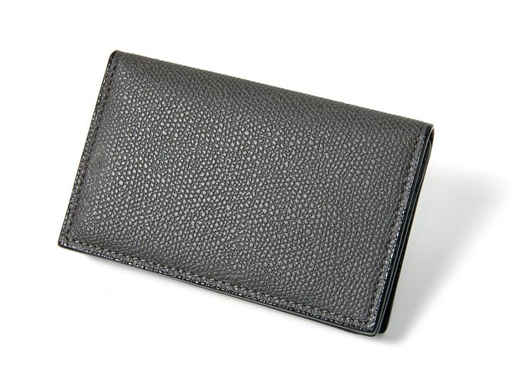 画像: 【ヴァレクストラ】の名刺入れ／本人私物 出典：ftn