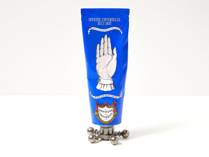 画像: 【オフィシーヌ・ユニヴェルセル・ビュリー】のハンドクリーム／本人私物 出典：ftn